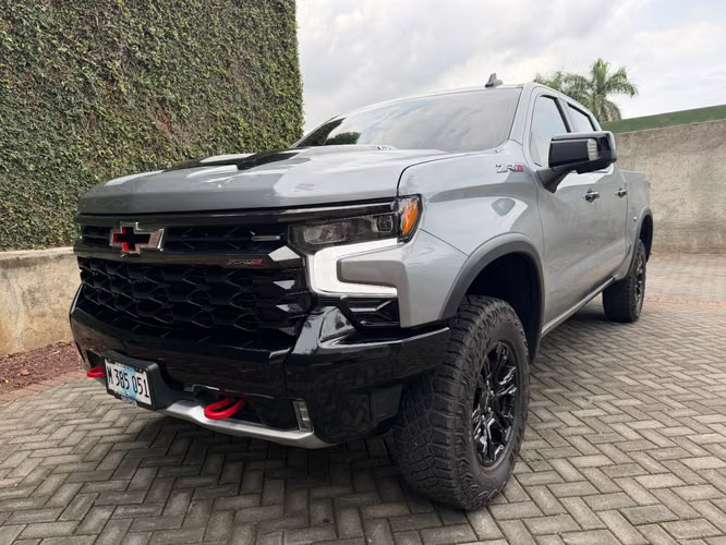 CHEVROLET SILVERADO ZR2 - 2023