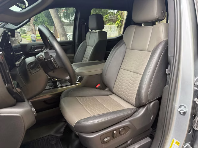 CHEVROLET SILVERADO ZR2 - 2023 - Imagen 7