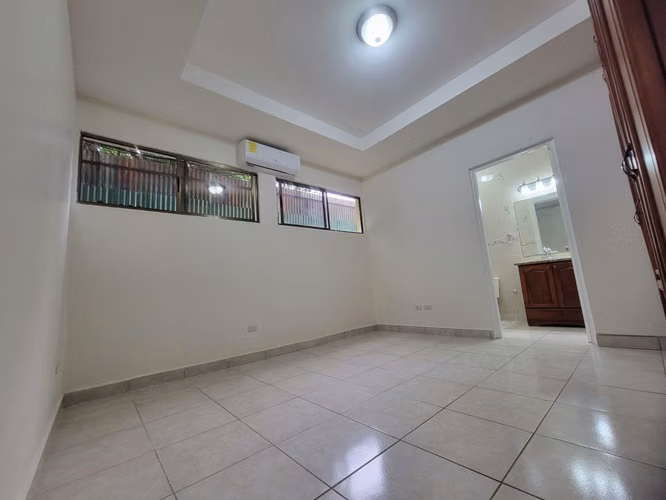 CB - Apartamento super comodo listo para rentarse - Imagen 6