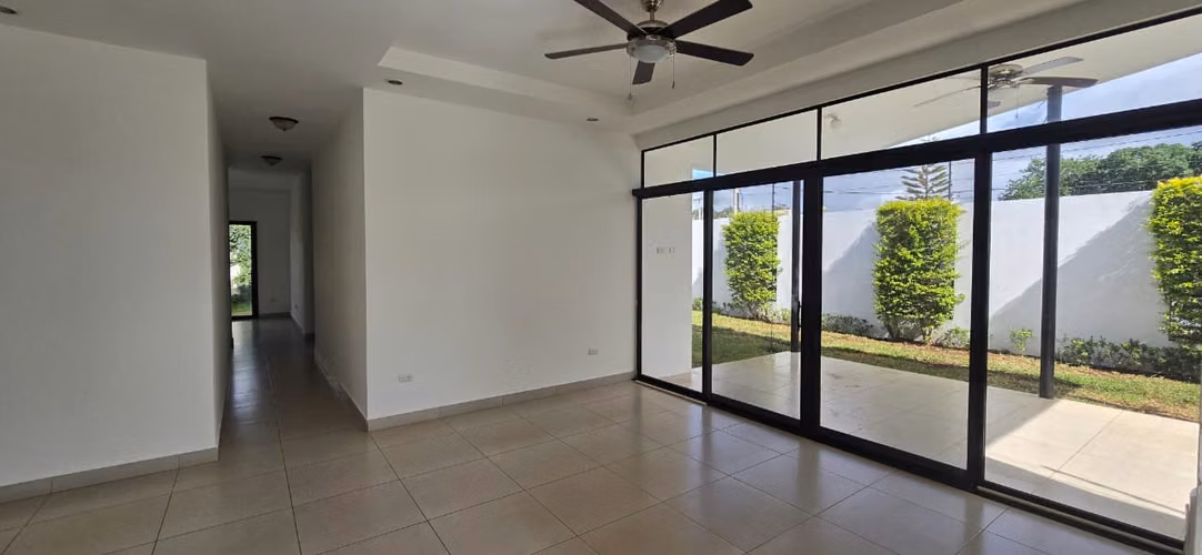 RENTA CASA EN CONDOMINIO MUSCARI !LAM - Imagen 7