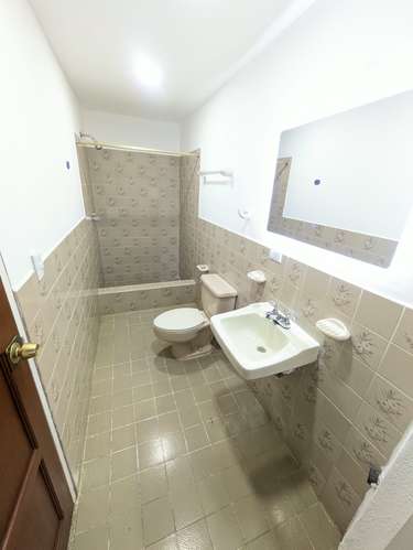 Renta en la centro america, para vivienda u oficina!  - Imagen 5