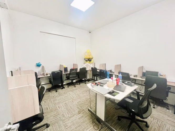 LL - Se Renta Oficina de 160 m² en Carretera Masaya - Imagen 6