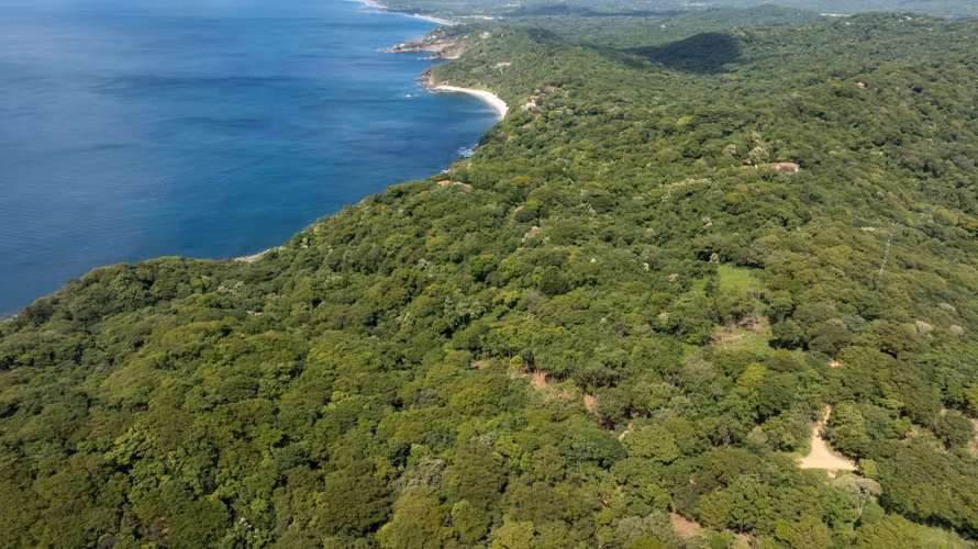 Oceanview Lot LP 36 in Rancho Santana, Nicaragua - Imagen 1