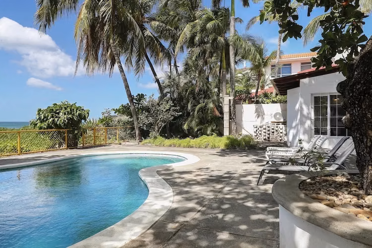 Spacious Sunlit Beachfront Home in San Juan del Sur, Nicaragua - Imagen 2