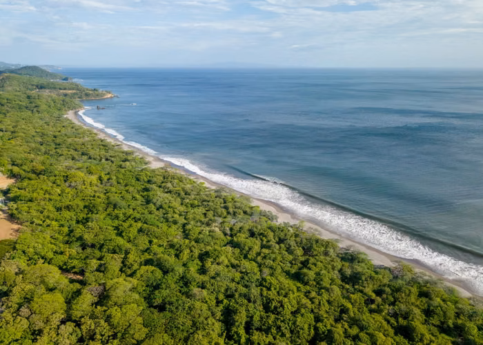 28 Acre Pacific Beachfront Development Parcel in Tola, Nicaragua - Imagen 6