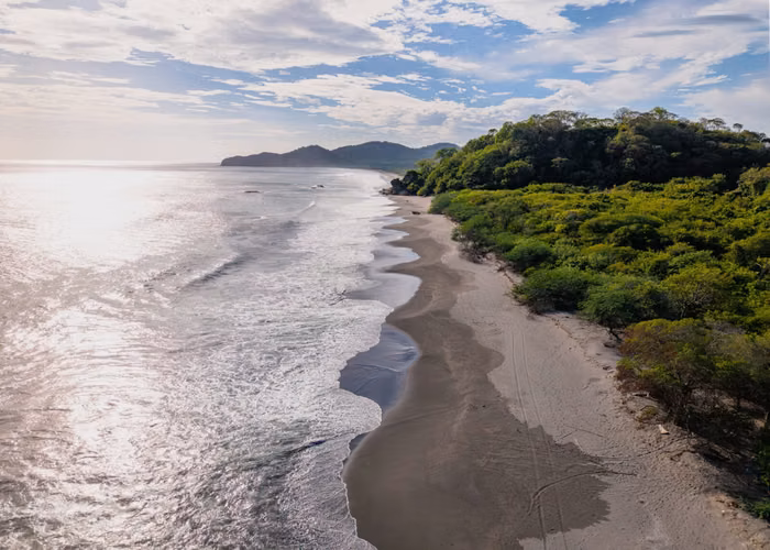 28 Acre Pacific Beachfront Development Parcel in Tola, Nicaragua - Imagen 2
