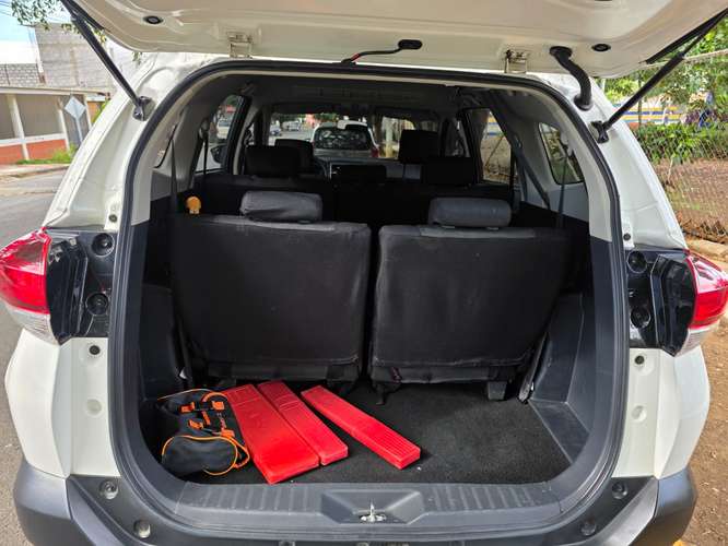 VENDO TOYOTA RUSH INTERMEDIA !ÚNICO DUEÑO¡ TODOS SUS MANTENIMIENTOS EN CASA COMERCIAL. - Imagen 13