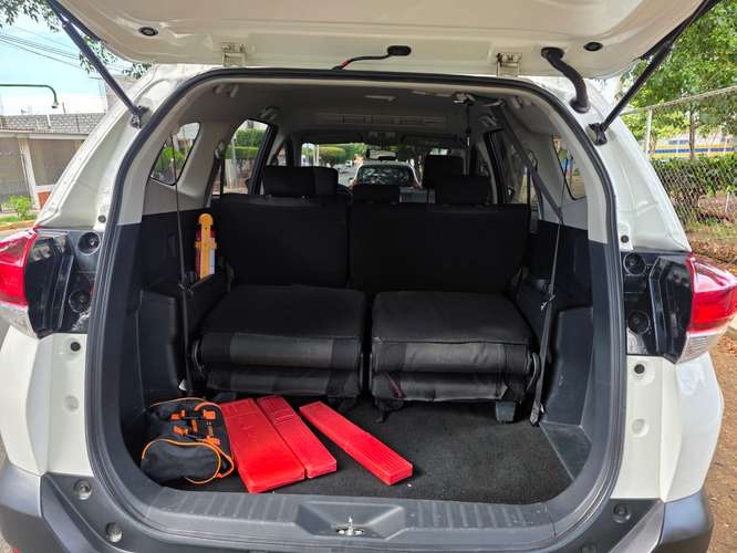 VENDO TOYOTA RUSH INTERMEDIA !ÚNICO DUEÑO¡ TODOS SUS MANTENIMIENTOS EN CASA COMERCIAL. - Imagen 15