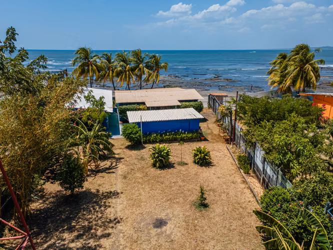 Beachfront Home   Hostel for Sale in Playa Masachapa, Nicaragua - Imagen 5
