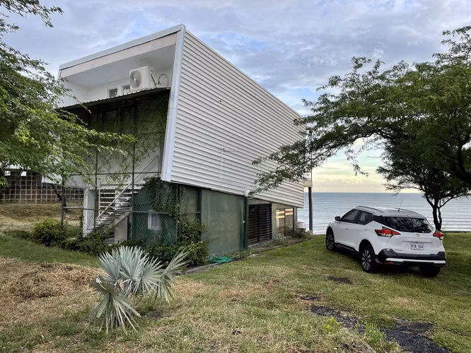 Quinta Jicaro   Beachfront House for Sale in Playa Casares, Carazo, Nicaragua - Imagen 2