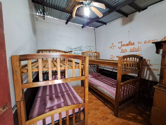 House with Dorm Rooms for Sale in Laguna de Apoyo, Nicaragua   Investment Opportunity - Imagen 8