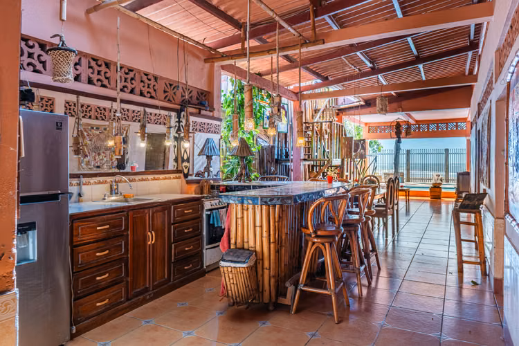 Beachfront Property for Sale in Playa Masachapa, Nicaragua - Imagen 14