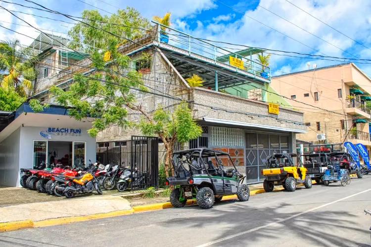 The BunkeR   6,000 Sq Ft Beachfront Multi Use Property in San Juan del Sur, Nicaragua - Imagen 1