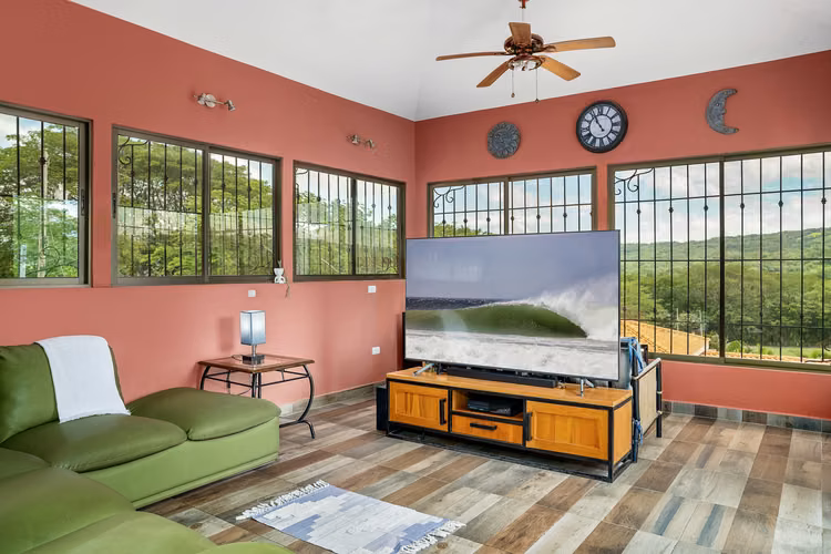 Family Home with Private Pool for Sale in San Juan del Sur, Nicaragua - Imagen 15