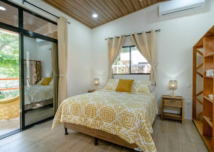 Modern Tropical Home in Vistas del Gavilan   Turnkey   Fully Furnished - Imagen 12