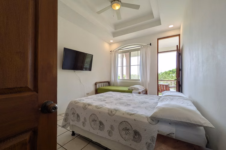 Turnkey Beach Condo in San Juan del Sur   End Unit with Pool   Walkable Beach Access - Imagen 18