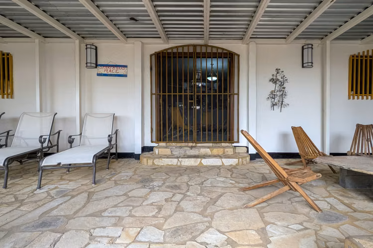 Turnkey Rental Income Property in San Juan del Sur   Home and 5 Fully Furnished Apartments - Imagen 17