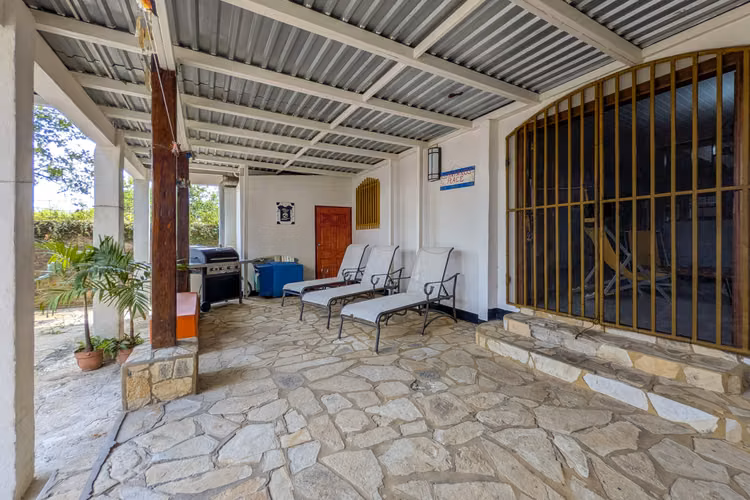 Turnkey Rental Income Property in San Juan del Sur   Home and 5 Fully Furnished Apartments - Imagen 15