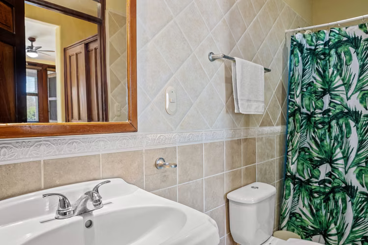 House for Sale in San Juan del Sur with Pool and Town Views - Imagen 6