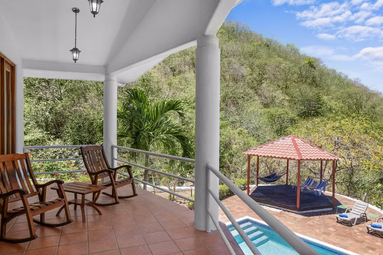 House for Sale in San Juan del Sur with Pool and Town Views - Imagen 16