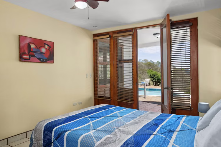 House for Sale in San Juan del Sur with Pool and Town Views - Imagen 8