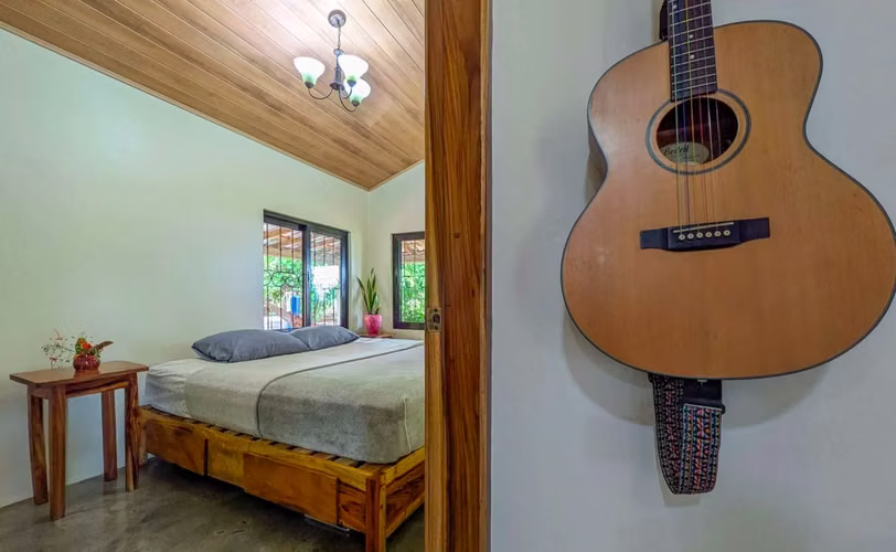 Eco Friendly Home With Pool, Guest Suite, Scenic Vistas   Equestrian Potential - Imagen 15