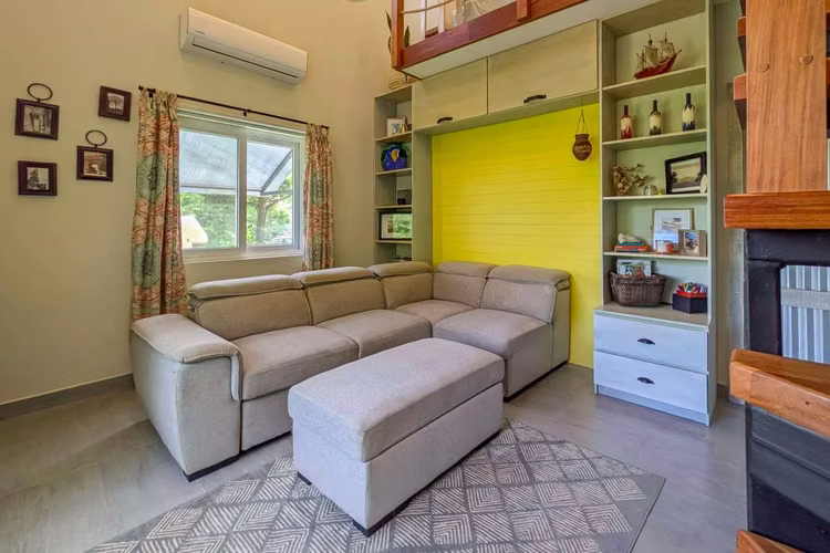 Elegant Turnkey Home with Pool and Stunning Views - Imagen 14