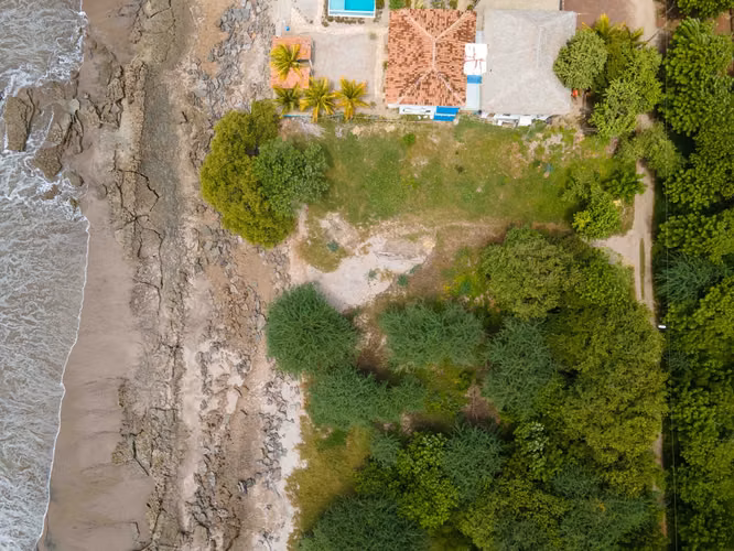 Oceanfront Property, Close to the Waves of Popoyo and Santana - Imagen 10