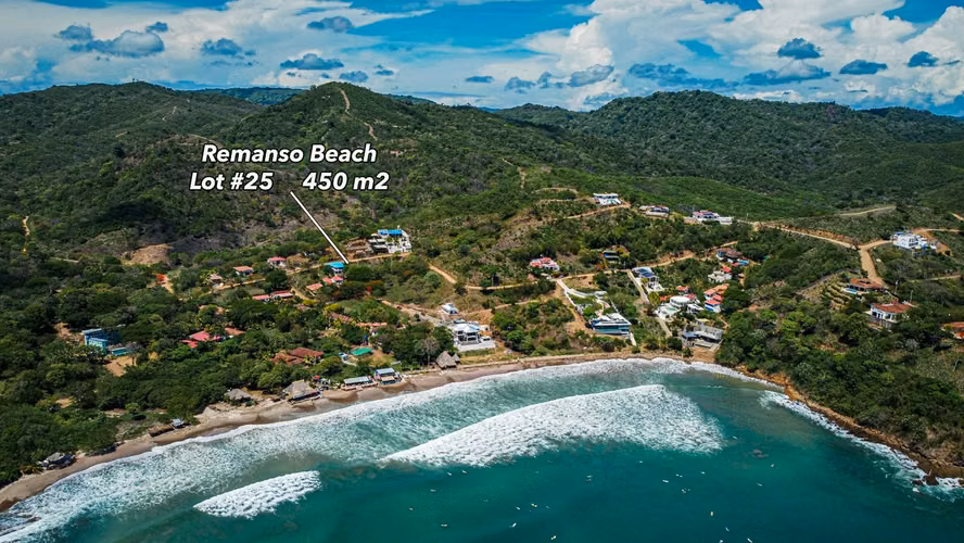 Walk into paradise, Remanso Beach awaits - Imagen 6