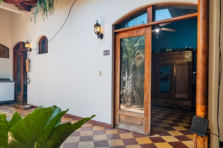 Casa Cuiscoma  Unique Colonial Home with Micro Hotel Possibilities in Granada, Nicaragua - Imagen 6