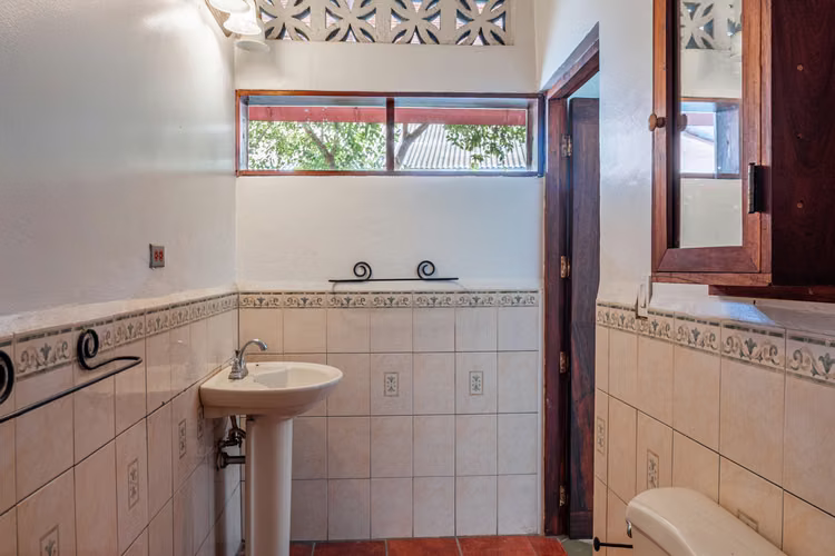 Casa Xalteva  A Stunning Spanish Colonial Residence in the Heart of Granada, Nicaragua - Imagen 17