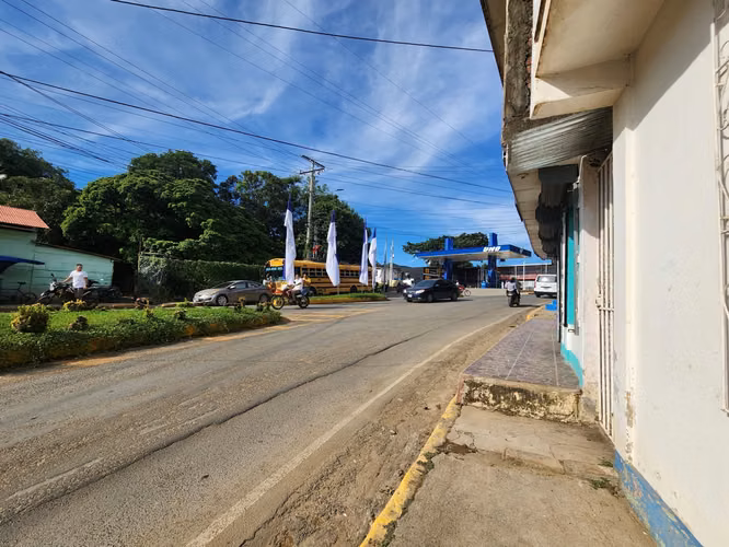Ideal Commercial Property in the Town Center - Imagen 7