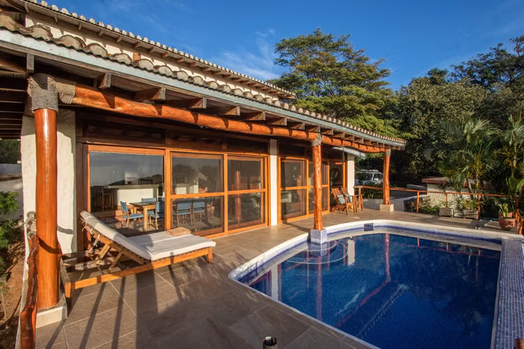 Peaceful home with stunning endless ocean views - Imagen 5