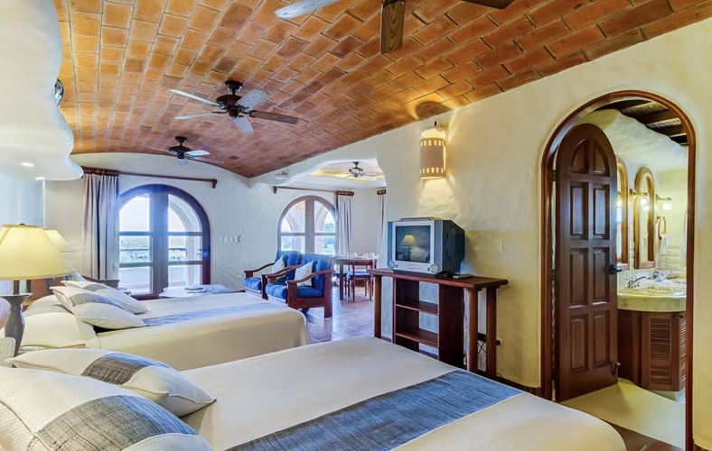 Studio Colinas del Mar  Coastal View Escape at Pelican Eyes - Imagen 14