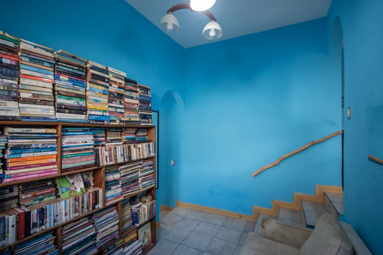 Cozy Two Bedroom Home on .75 Acres, Steps from Playa Pe a Rota - Imagen 13