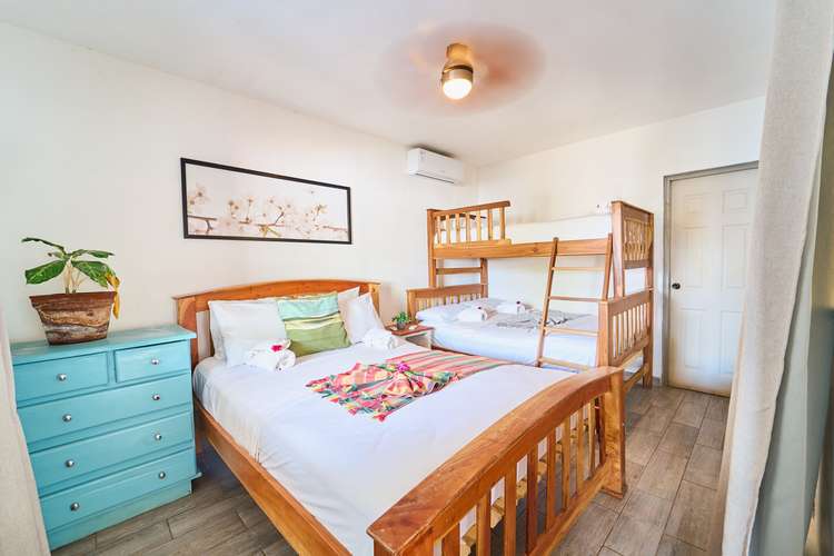 Jakes on the Beach Turnkey Beachfront Hotel for Sale - Imagen 7