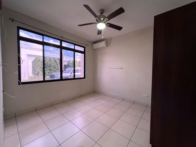 Modern 3 Bedroom Home with Internal Terrace in San Agustin   Excellent Investment Opportunity - Imagen 11