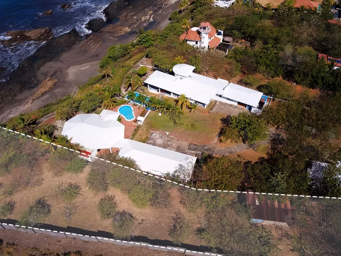 Exclusive Oceanfront Cliffside Lot   Security, Privacy   Panoramic Views - Imagen 5