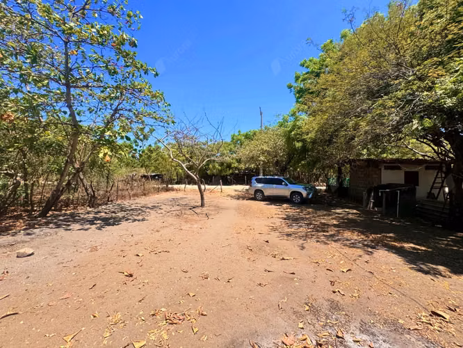 Titled Fixer Upper Elevated Home in Salinas Grande  A Unique Opportunity - Imagen 6