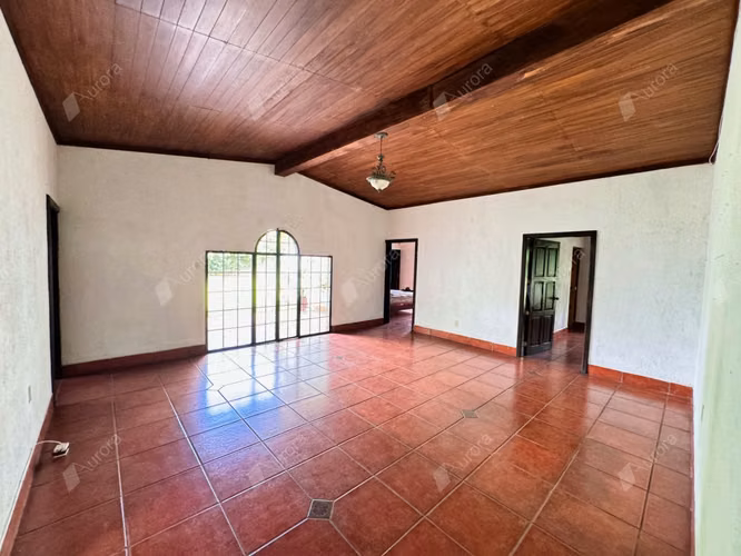 Elegant Country Estate in Santa Martha Le n. A Tranquil Retreat Minutes from the City - Imagen 17
