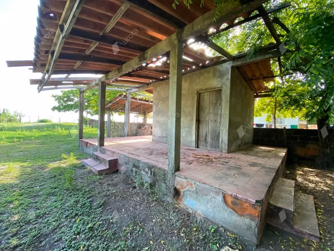 Secluded Beachfront Gem, Prime Investment Opportunity - Imagen 7