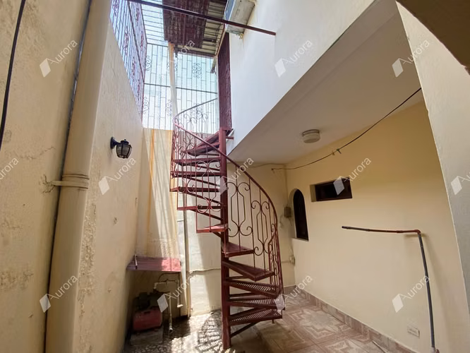 City Center 3 Bedroom Home Steps from Leon Cathedral - Imagen 19