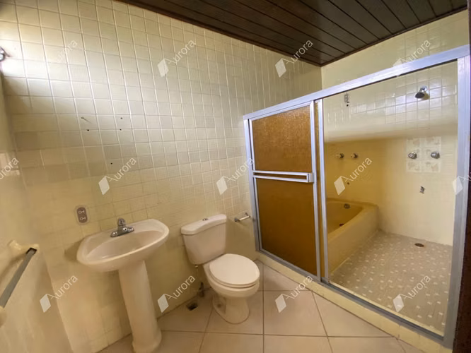 City Center 3 Bedroom Home Steps from Leon Cathedral - Imagen 10