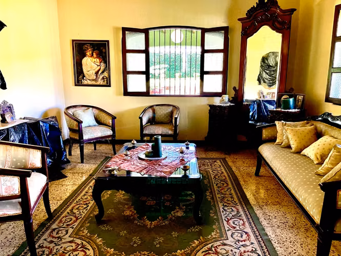 Beautiful family home within private residential development. - Imagen 12