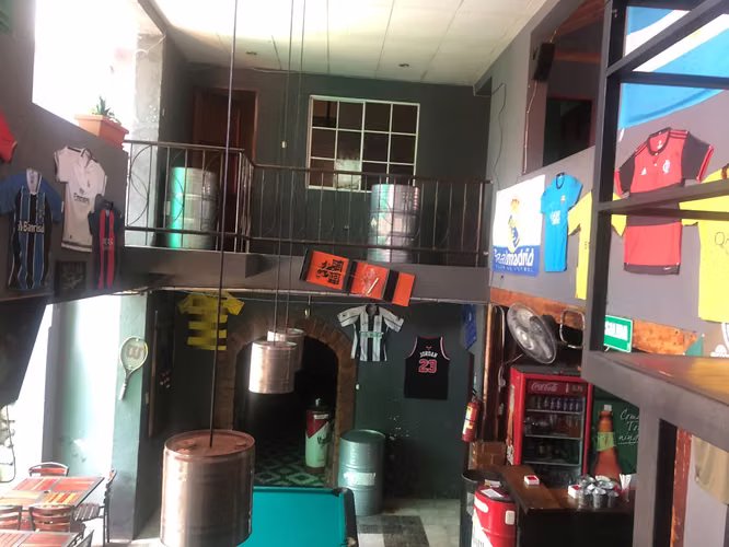 Unique commercial opportunity in downtown Leon - Imagen 3