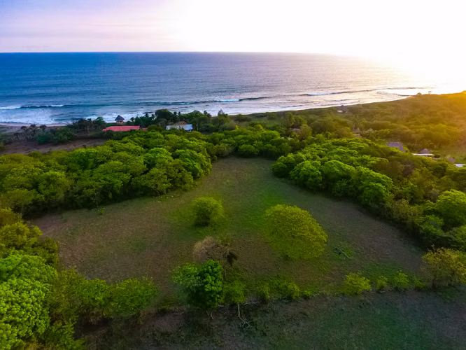 AL2294 Spectacular Hillside Ocean Views - Imagen 2