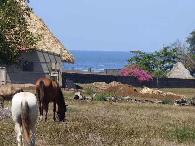 Al 2181      2.8 Acres Overlooking Nahualapa - Imagen 2