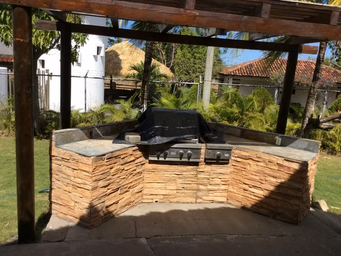 Al 2121  Stunning Beachfront 3 house Complex - Imagen 10