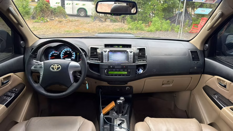TOYOTA FORTUNER 2014 4x4 Full Extra - Imagen 5