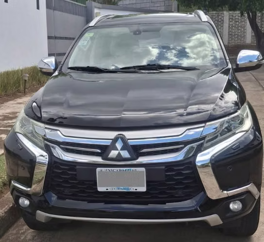 MITSUBISHI MONTERO SPORT 2017 4x4 Ful Extra